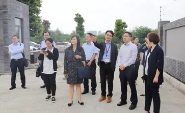 中国农业银行总行一行参观成都路维